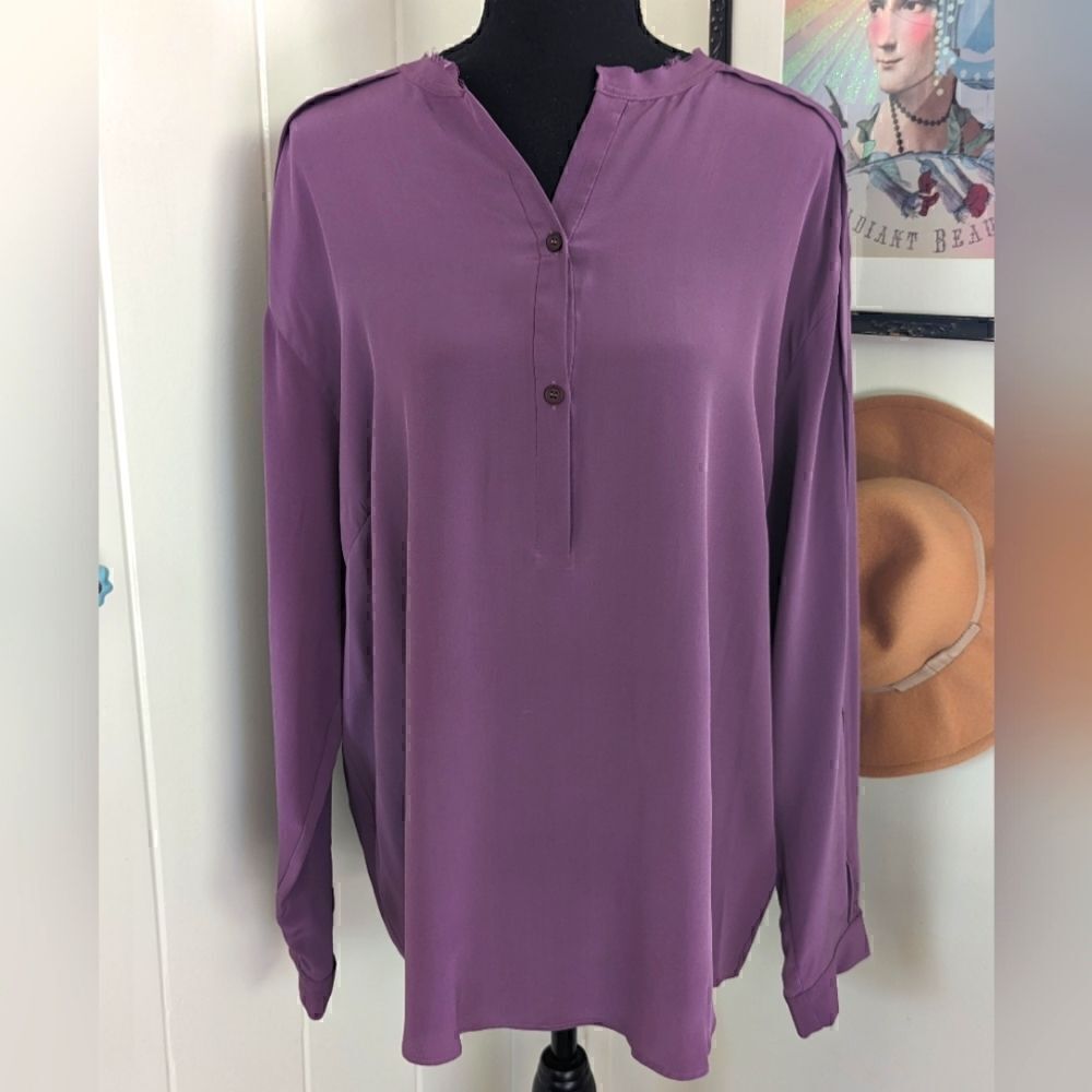 Liviana Conti Silk Top 8 Capsule Minimalist Quiet Luxury Preppy Academia NWT